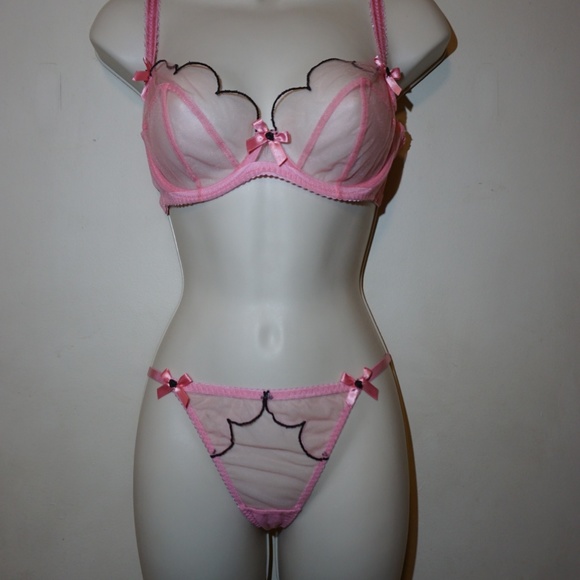 Agent Provocateur Lorna bra & thong size M NWT